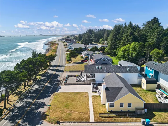 424 N Pebble Beach, Crescent City, California 95531