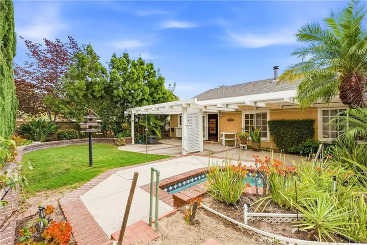 22611 Demasia, Mission Viejo, California 92691