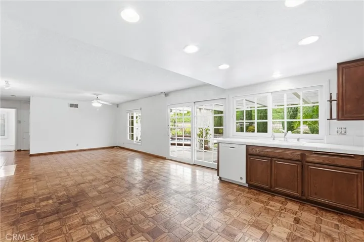 22611 Demasia, Mission Viejo, California 92691