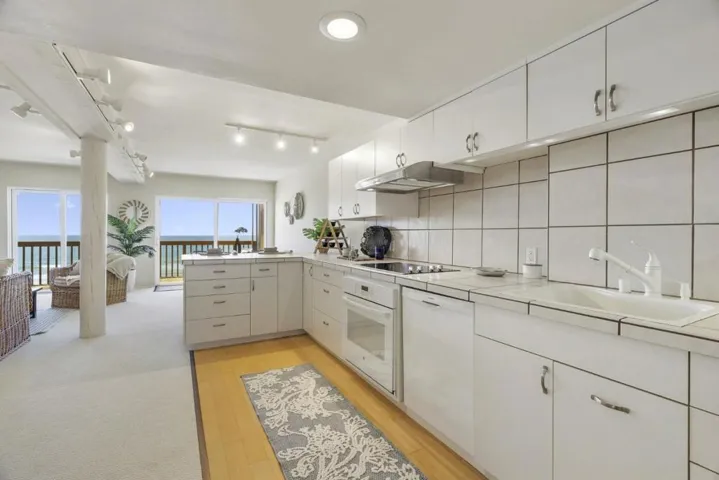 392 Oceanview Drive, La Selva Beach, California 95076