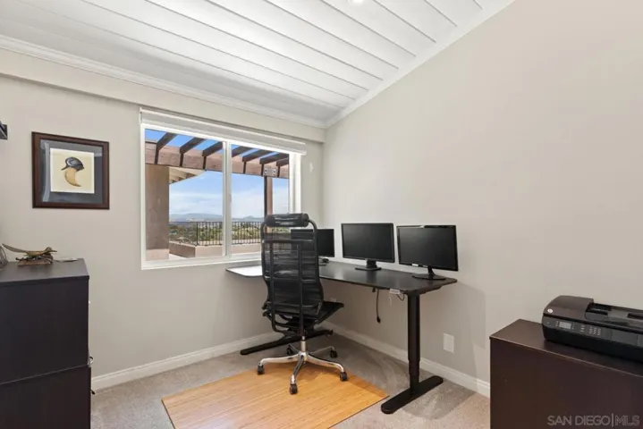4986 San Jacinto Circle East, Fallbrook, California 92028