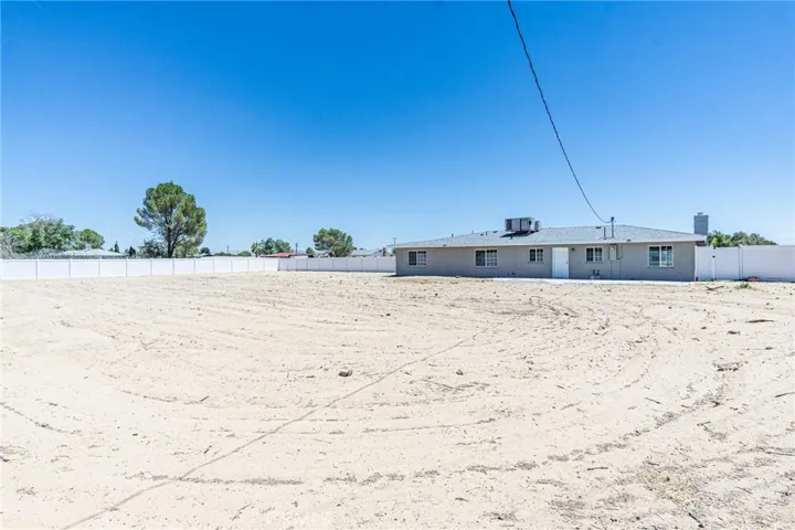 16621 Glendower, Edwards, California 93523