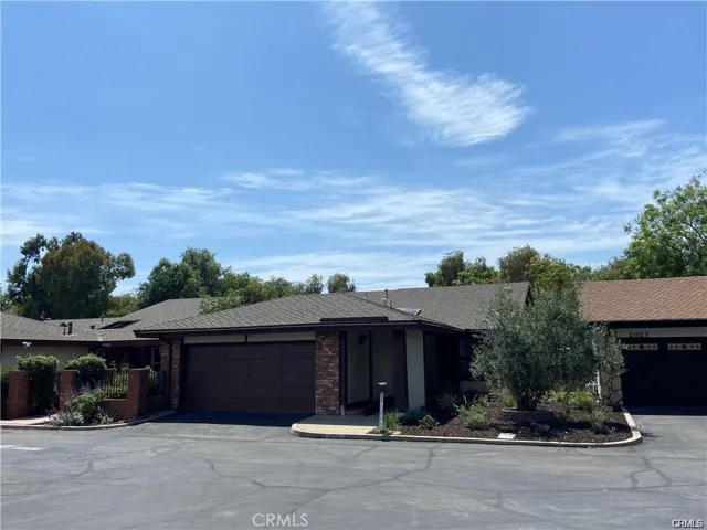 2021 Barclay Court, Santa Ana, California 92701