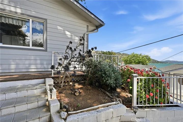7926 Richard Drive, Lucerne, California 95458