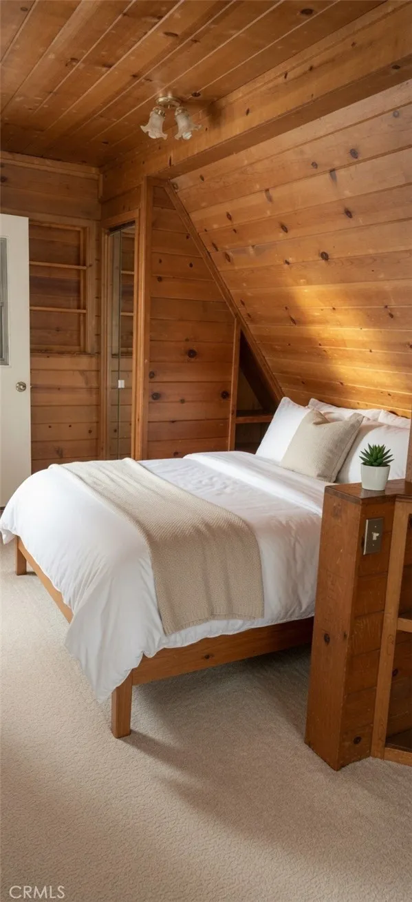 ADU Upstairs Bedroom