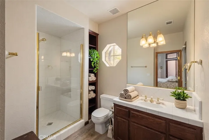 Junior Ensuite