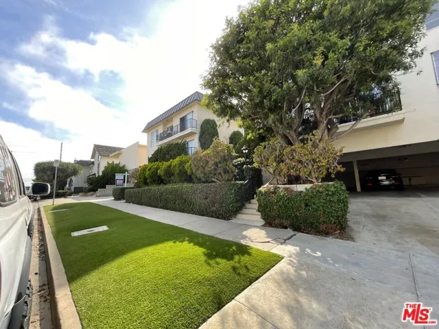 11835 Dorothy Street 9, Los Angeles, California 90049