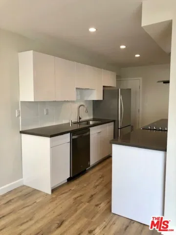 11835 Dorothy Street 9, Los Angeles, California 90049