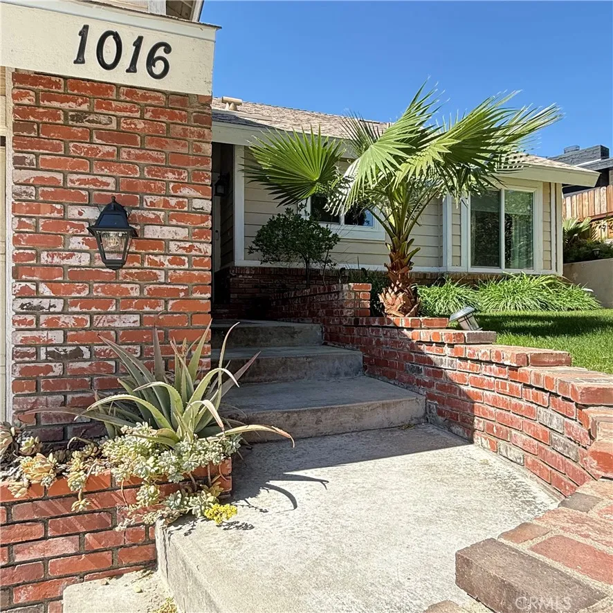 1016 La Feliz, Redlands, California 92373 — photo 4