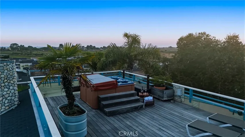 4582 4th, Carpinteria, California 93013