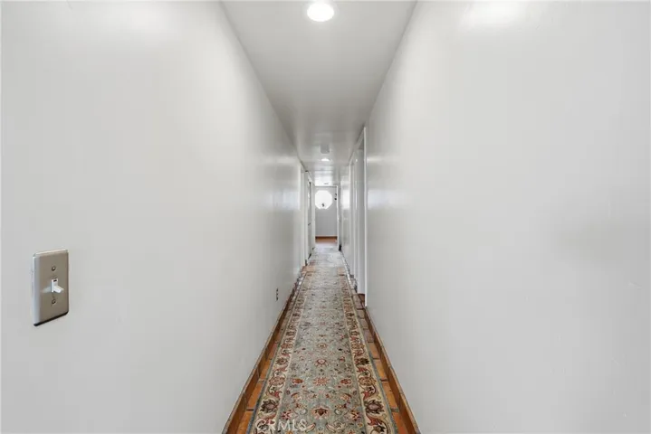 Hallway leading to bedrooms and Baths