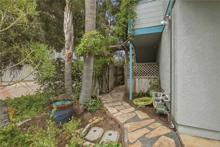 4582 4th, Carpinteria, California 93013