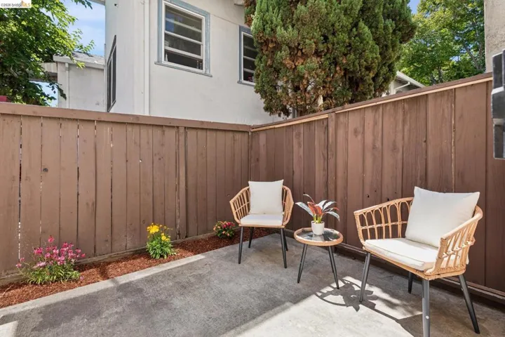 1563 Carpentier, San Leandro, California 94577