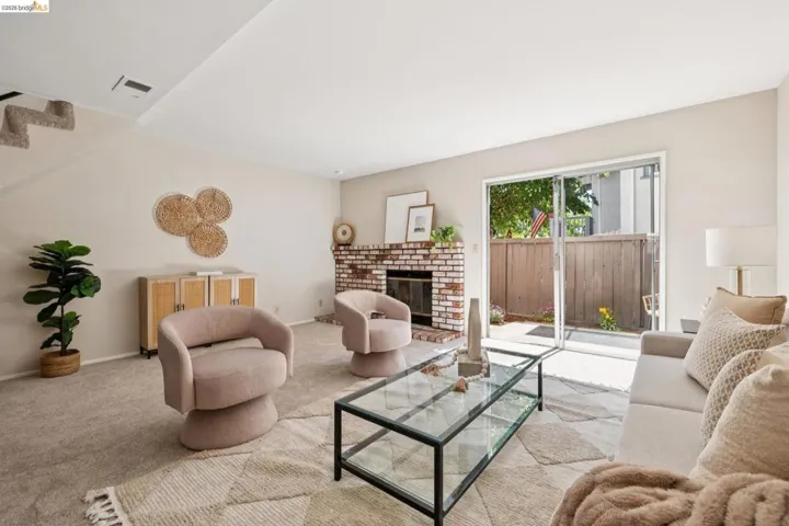 1563 Carpentier, San Leandro, California 94577