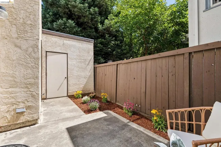 1563 Carpentier, San Leandro, California 94577