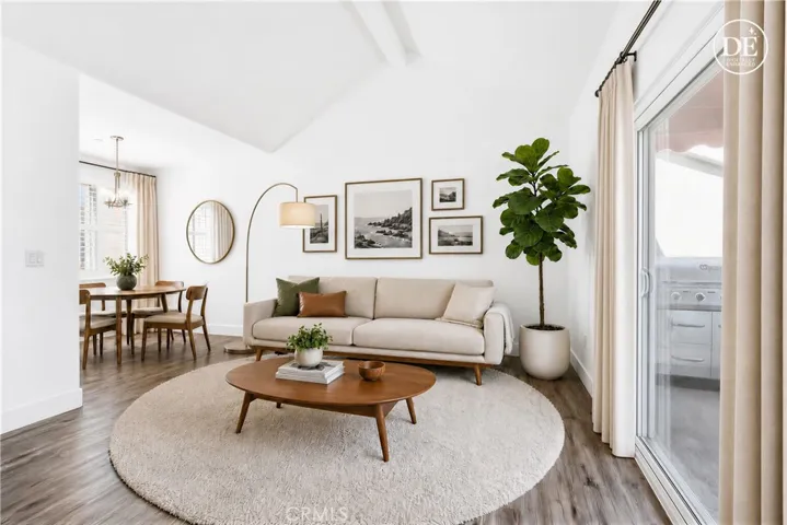 livingroom-virtually staged