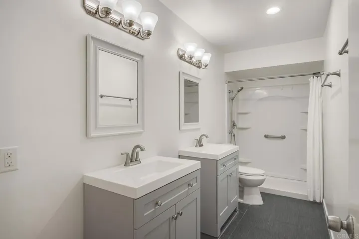 Main House Guest Bath