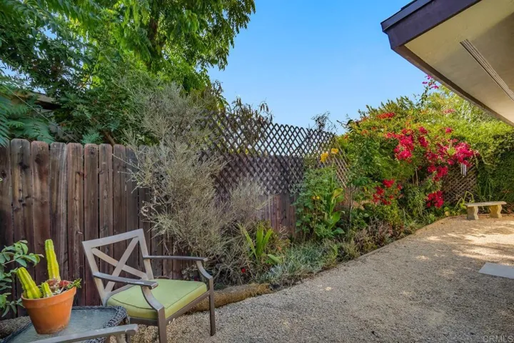 Unit C Private yard