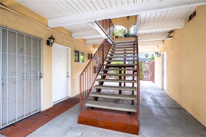 5923 Woodman Avenue, Valley Glen, California 91401