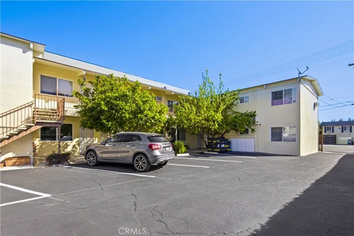 5923 Woodman Avenue, Valley Glen, California 91401