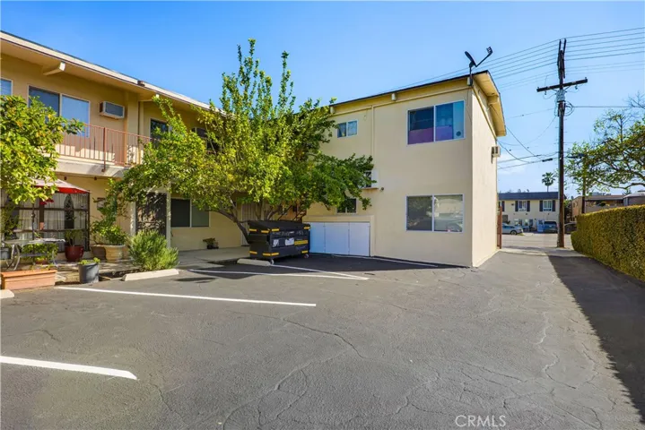 5923 Woodman Avenue, Valley Glen, California 91401