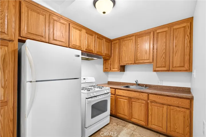 5923 Woodman Avenue, Valley Glen, California 91401
