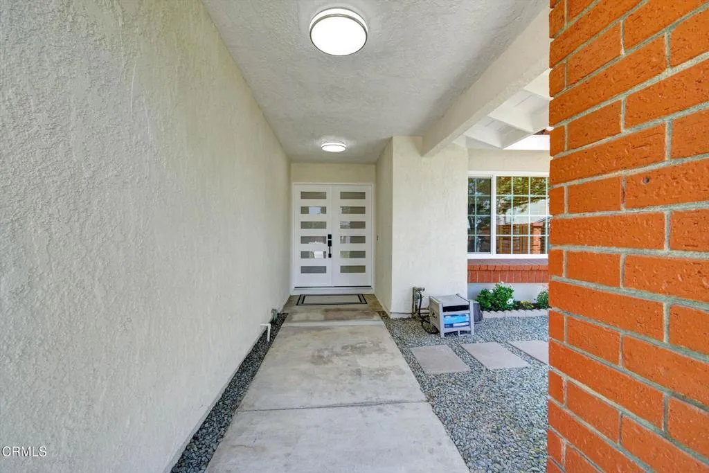295 E Blue Mountain Way, Claremont, California 91711 — photo 4