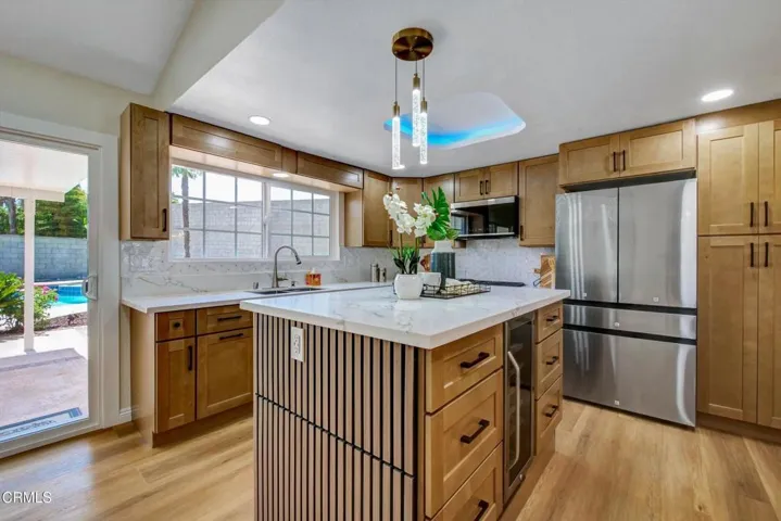 15-295 E Blue Mountain Way-15
