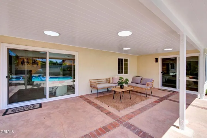 37-295 E Blue Mountain Way-32