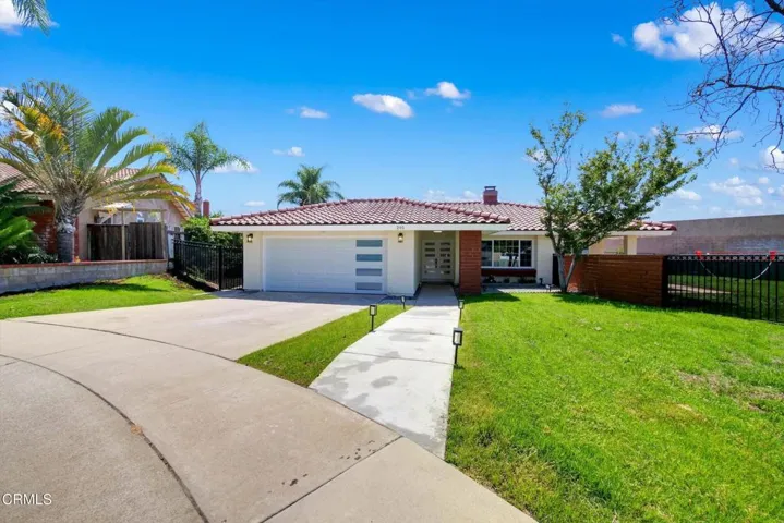 02-295 E Blue Mountain Way-2