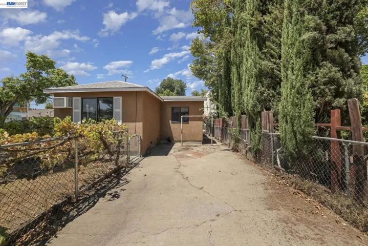505 W 9th St, Tracy, California 95376