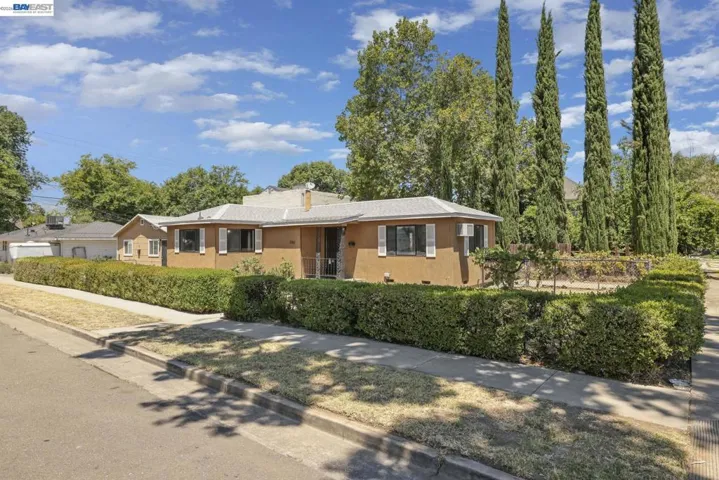 505 W 9th St, Tracy, California 95376