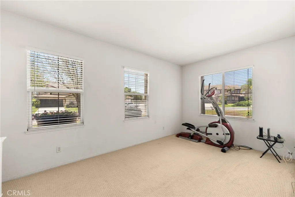 Downstairs bonus room
