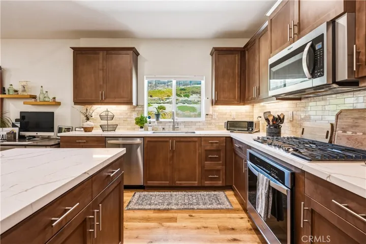 29853 Vista Ridge Road, Winchester, California 92596