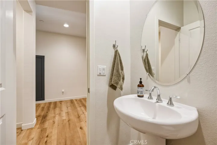 half guest bath downstairs