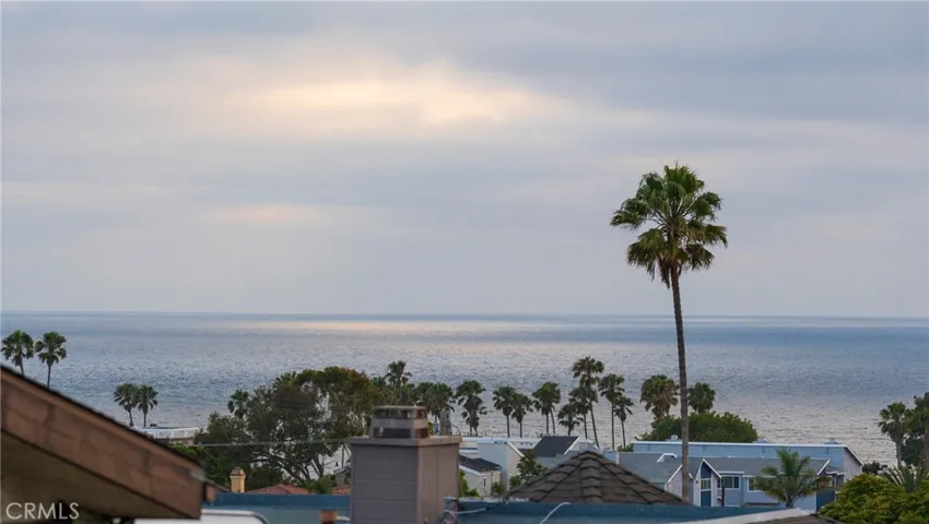 Close up view of the ocean from the balcony