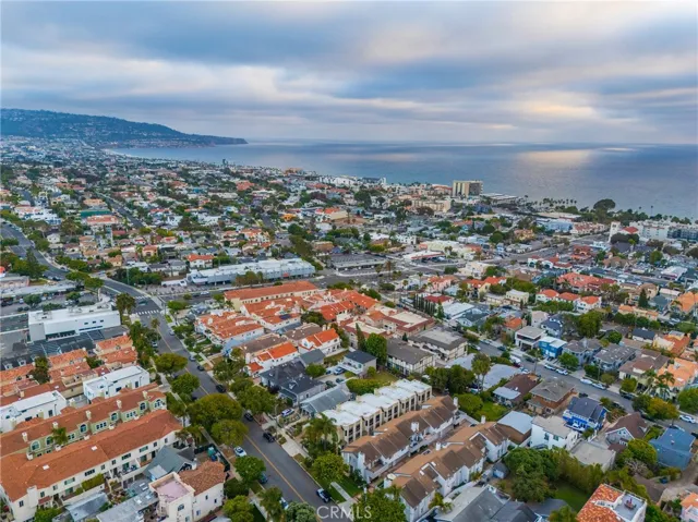 A view above to Palos Verdes