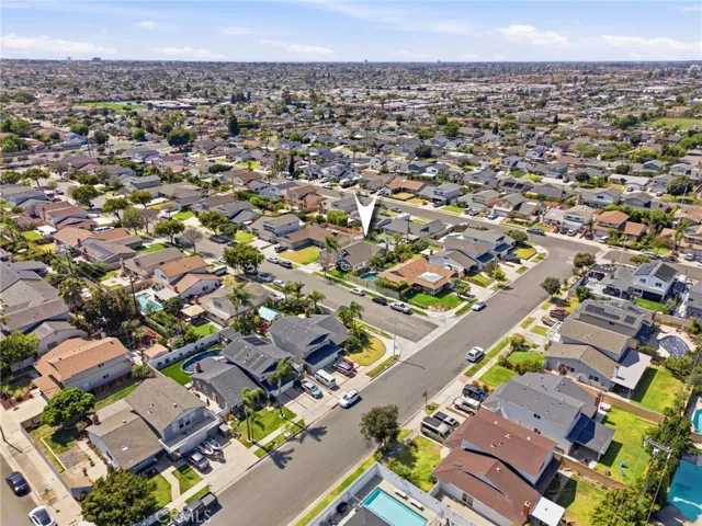 10151 Bismark, Huntington Beach, California 92646