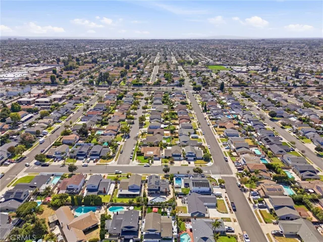 10151 Bismark, Huntington Beach, California 92646