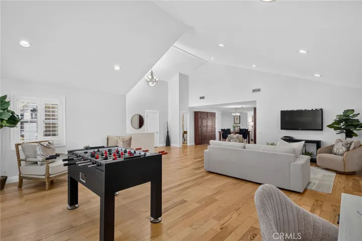 10151 Bismark, Huntington Beach, California 92646