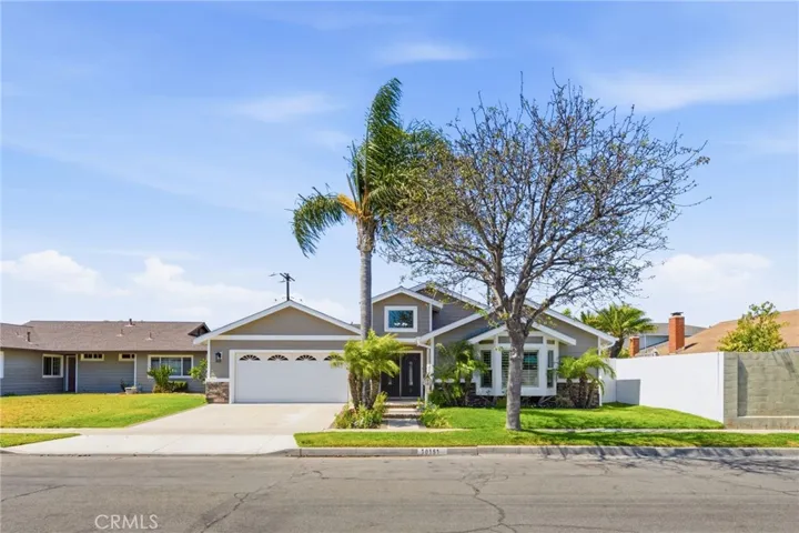 10151 Bismark, Huntington Beach, California 92646