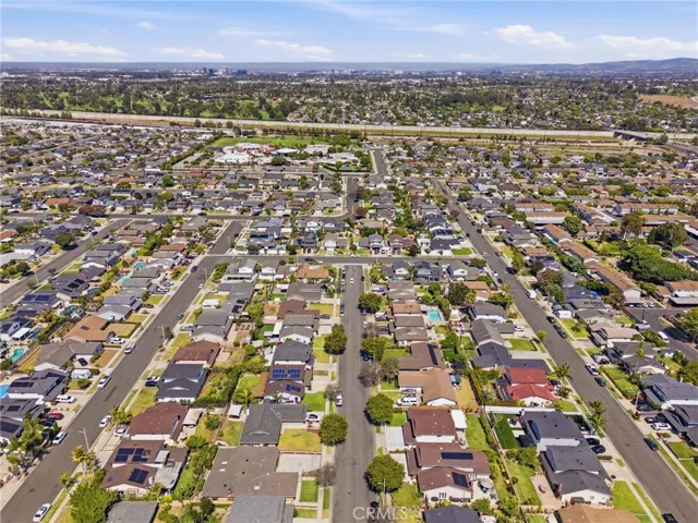 10151 Bismark, Huntington Beach, California 92646