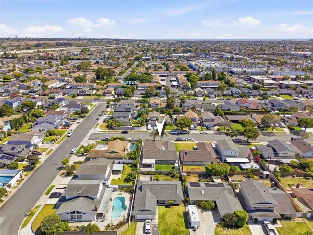 10151 Bismark, Huntington Beach, California 92646
