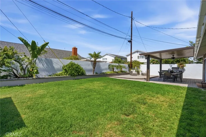 10151 Bismark, Huntington Beach, California 92646