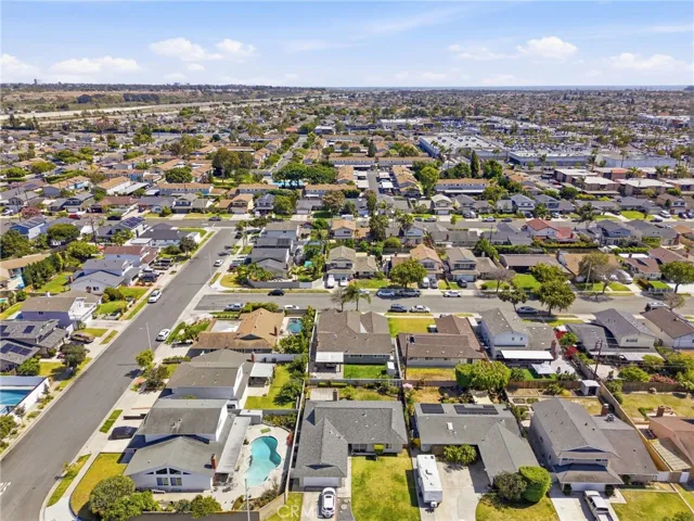 10151 Bismark, Huntington Beach, California 92646