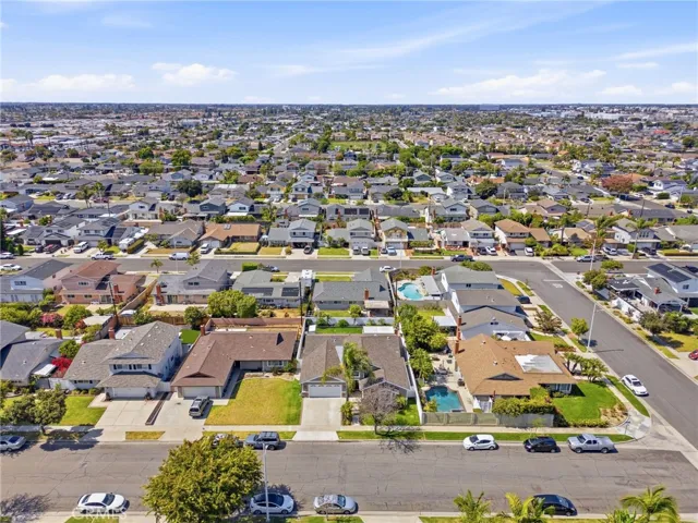 10151 Bismark, Huntington Beach, California 92646