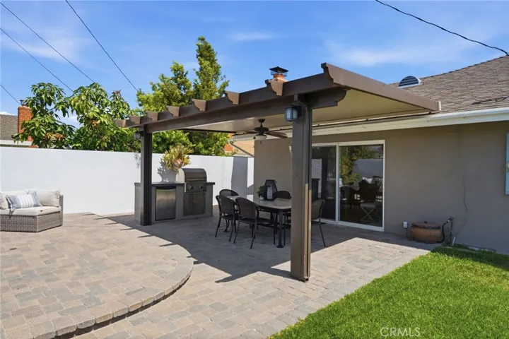 10151 Bismark, Huntington Beach, California 92646