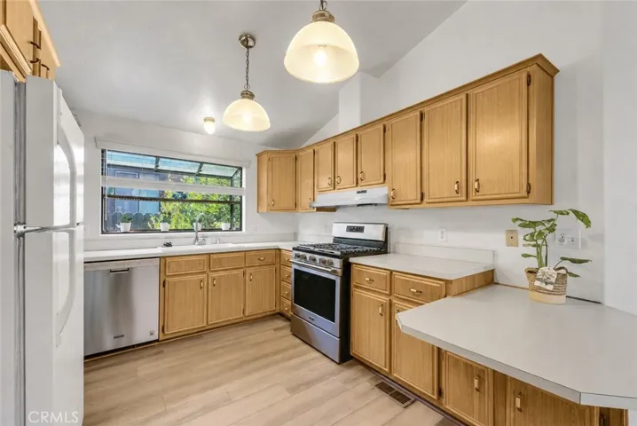 140 W Pioneer, Redlands, California 92374