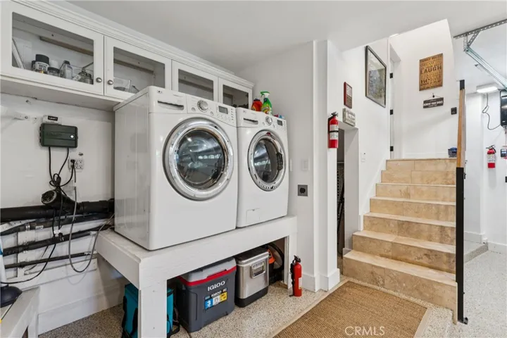 304 Lake Knoll Drive, Lake Arrowhead, California 92352