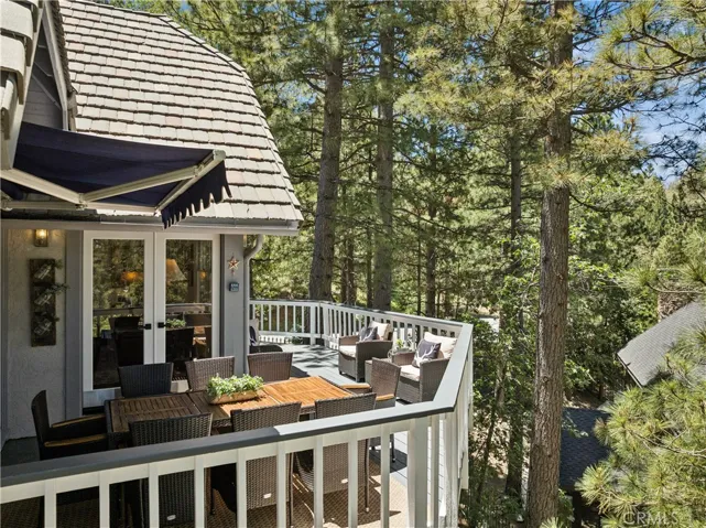 304 Lake Knoll Drive, Lake Arrowhead, California 92352